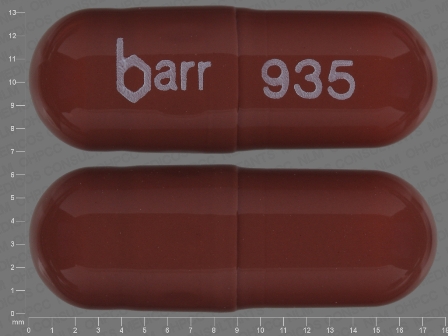 barr 935: (0555-1055) Claravis 20 mg Oral Capsule by Barr Laboratories, Inc.